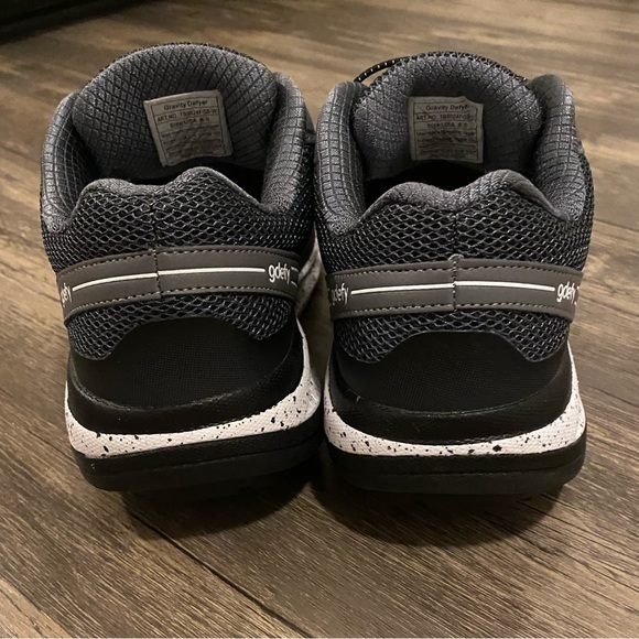 Gravity Defyer Shoes - Picture 5 of 7